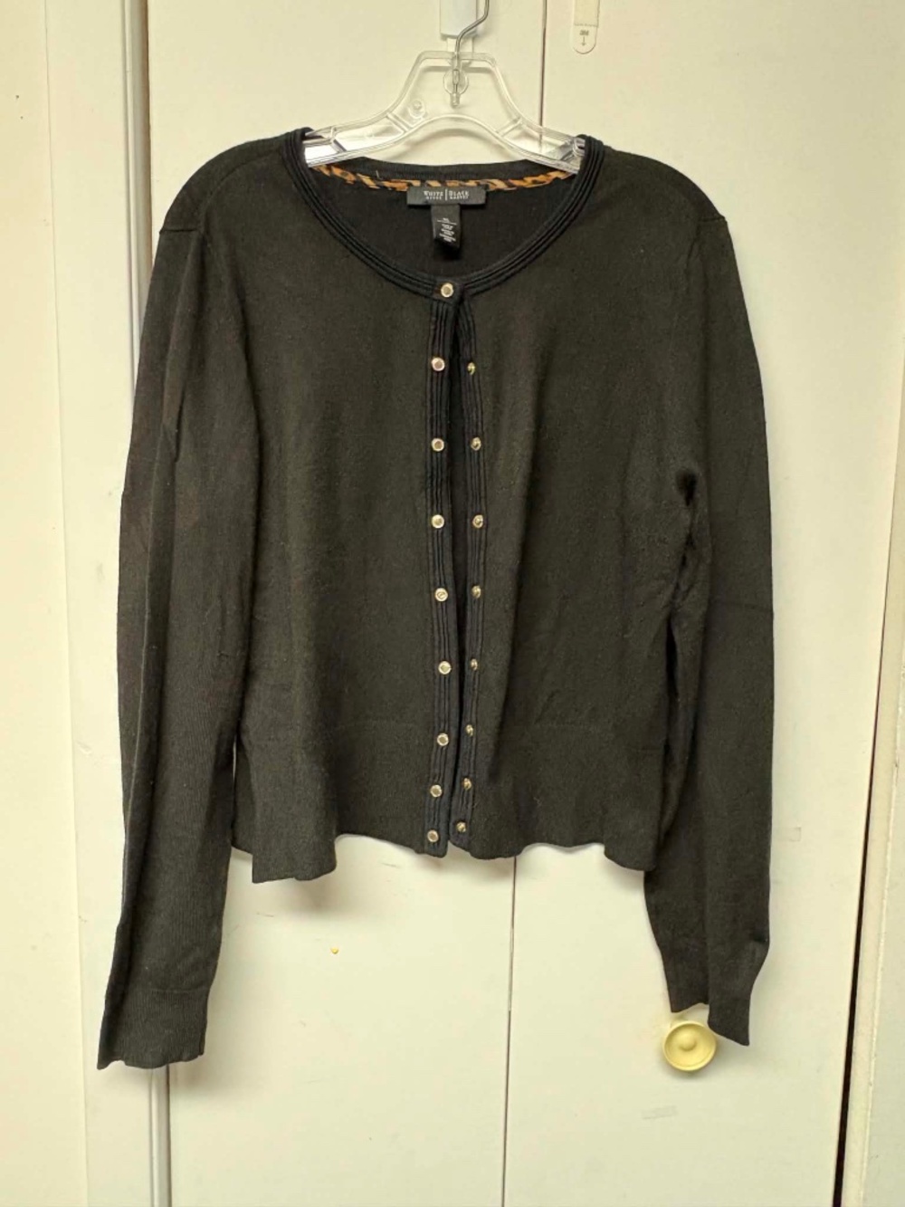 Black White House Black Market button-front cardigan XL